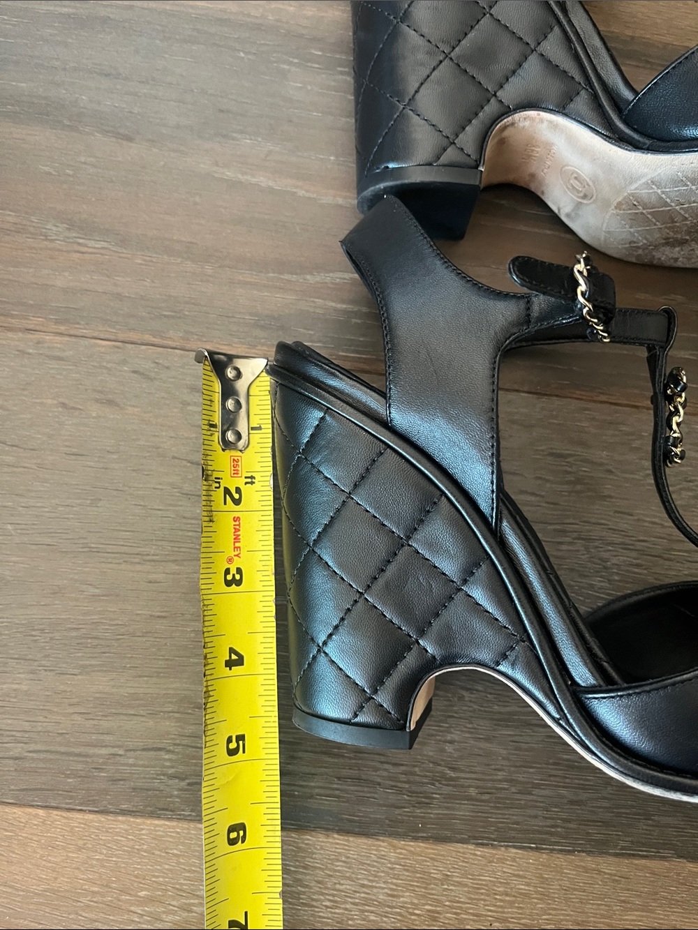 CHANEL Black Leather Chain-Detail Slingback Heels - Picture 4 of 7